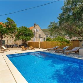 4 Bedroom Villa with Pool in Dubrovnik City, Sleeps 8